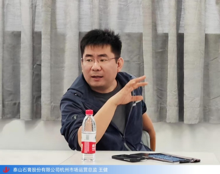 王健_副本_副本.jpg